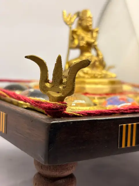 12 Jyotirling Shiva Yantra Chowki in Brass & Wood – Powerful Puja Yantra for Spiritual Energy & Blessings – image 6