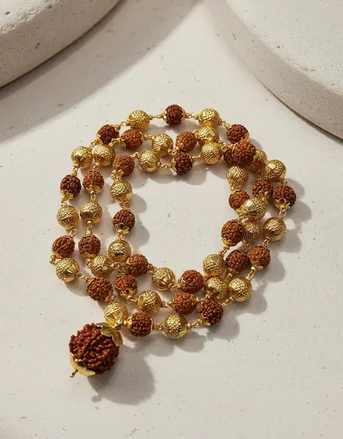 Divye 5 Mukhi Rudraksha Mala with Powerful 7 Mukhi Rudraksha Pendant