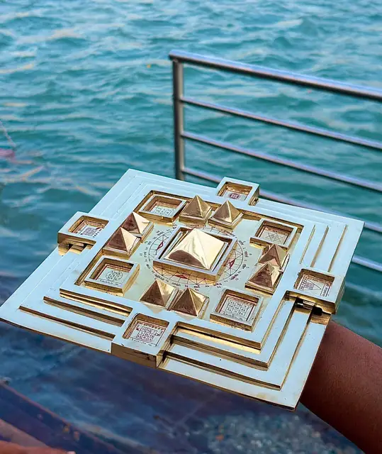 Brass Vastu Purush Pyramid Yantra Chowki 9x9 Inch – image 9