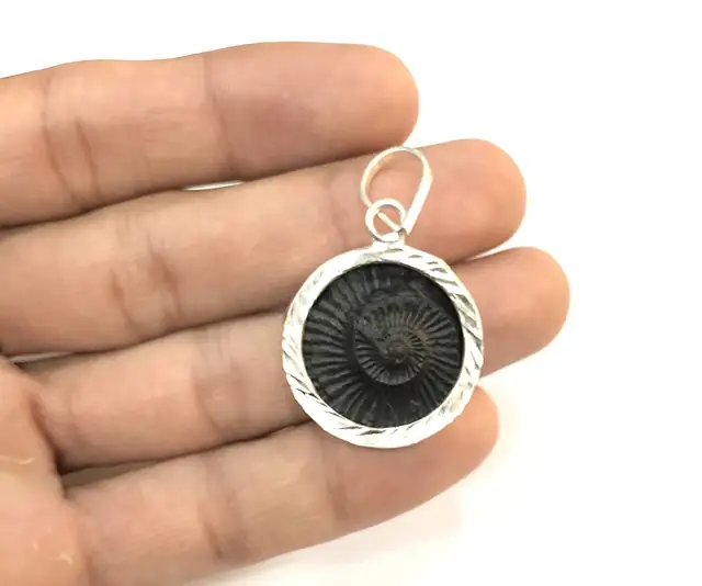 Shaligram White Metal Pendant – image 3